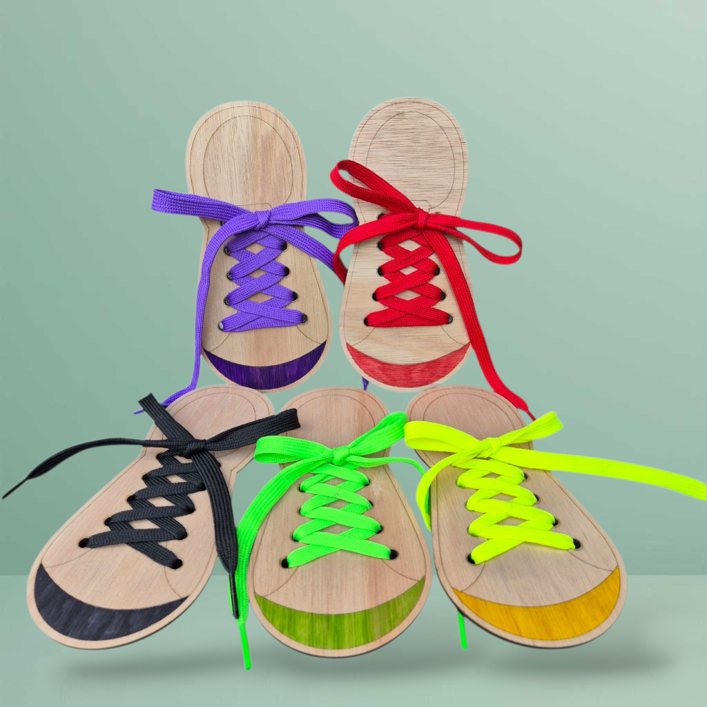 Houten Strikbord met Naam – Ik Leer Veterstrikken