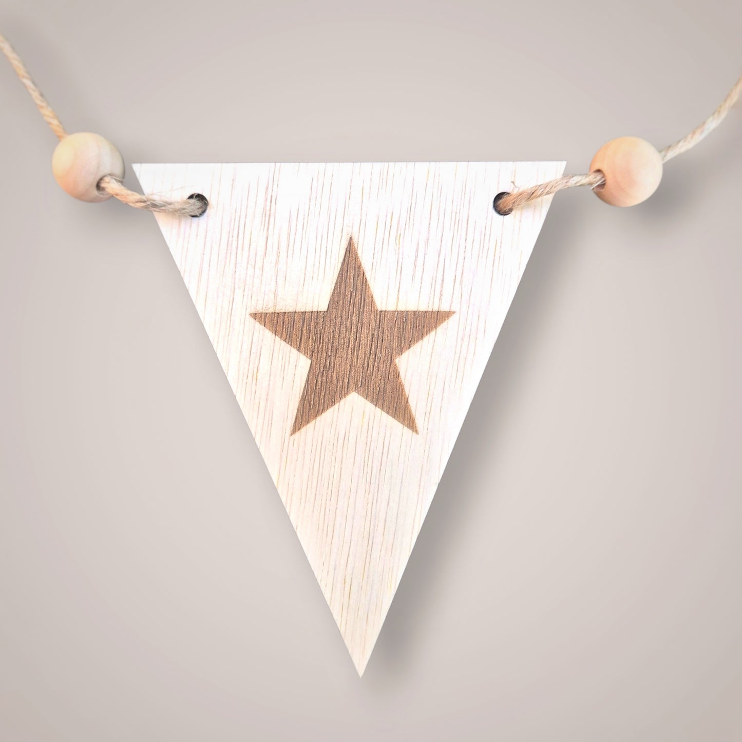 Houten naamslinger jongen