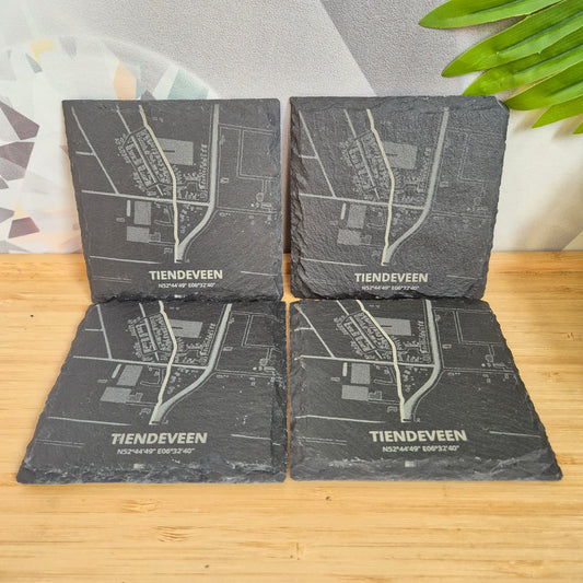 Set van 4 Leistenen Onderzetters – Plattegrond van jouw Stad of Dorp